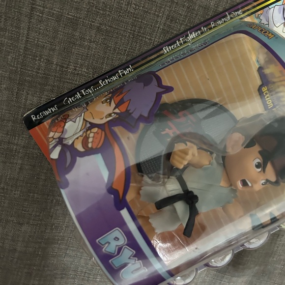 Street Fighter Jr. Round One Ryu Action Figure - Picture 3 of 8